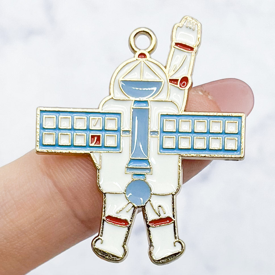 32mm Astronaut with Satellite Charm K2