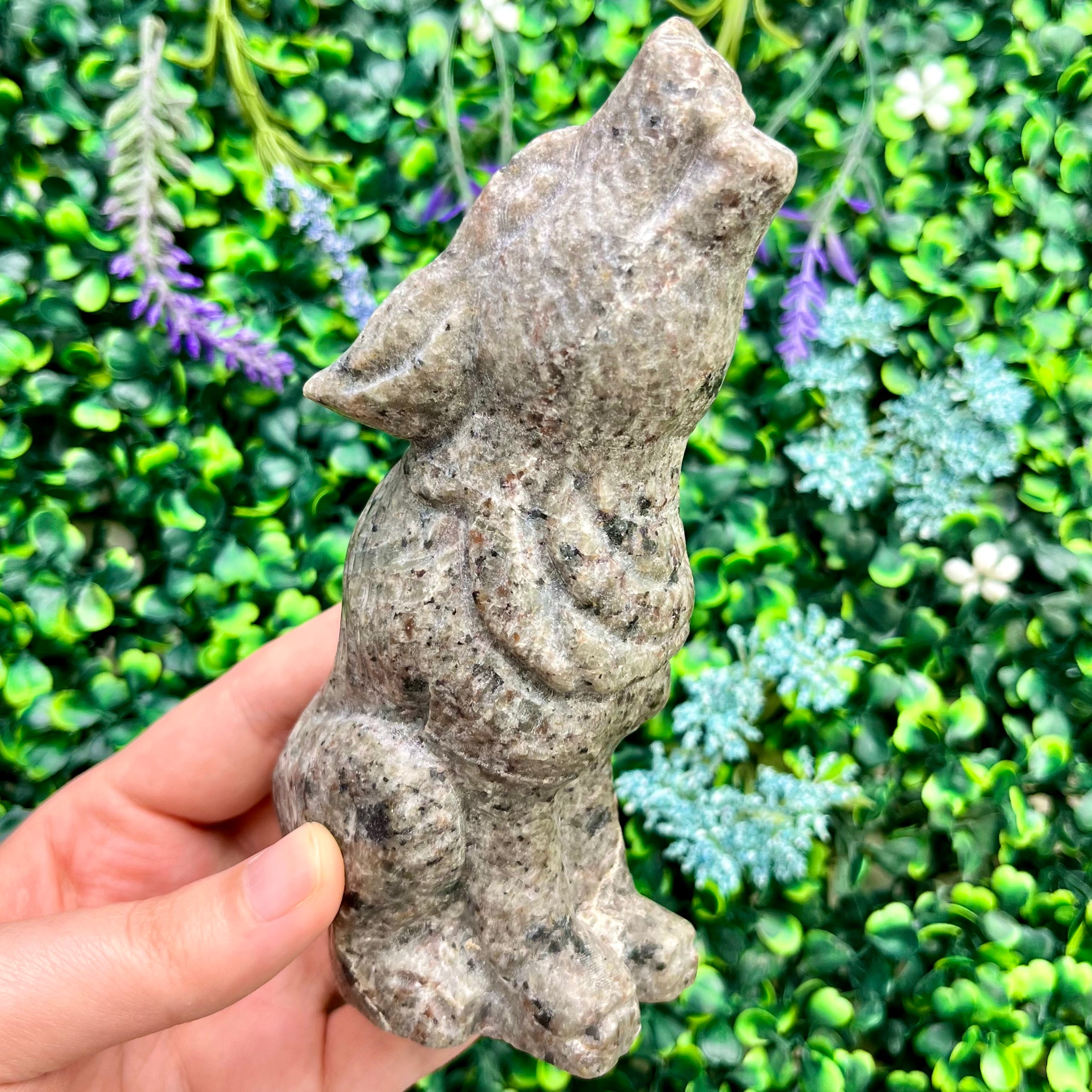 5.5 Inch Yooperlite Wolf Carving E115