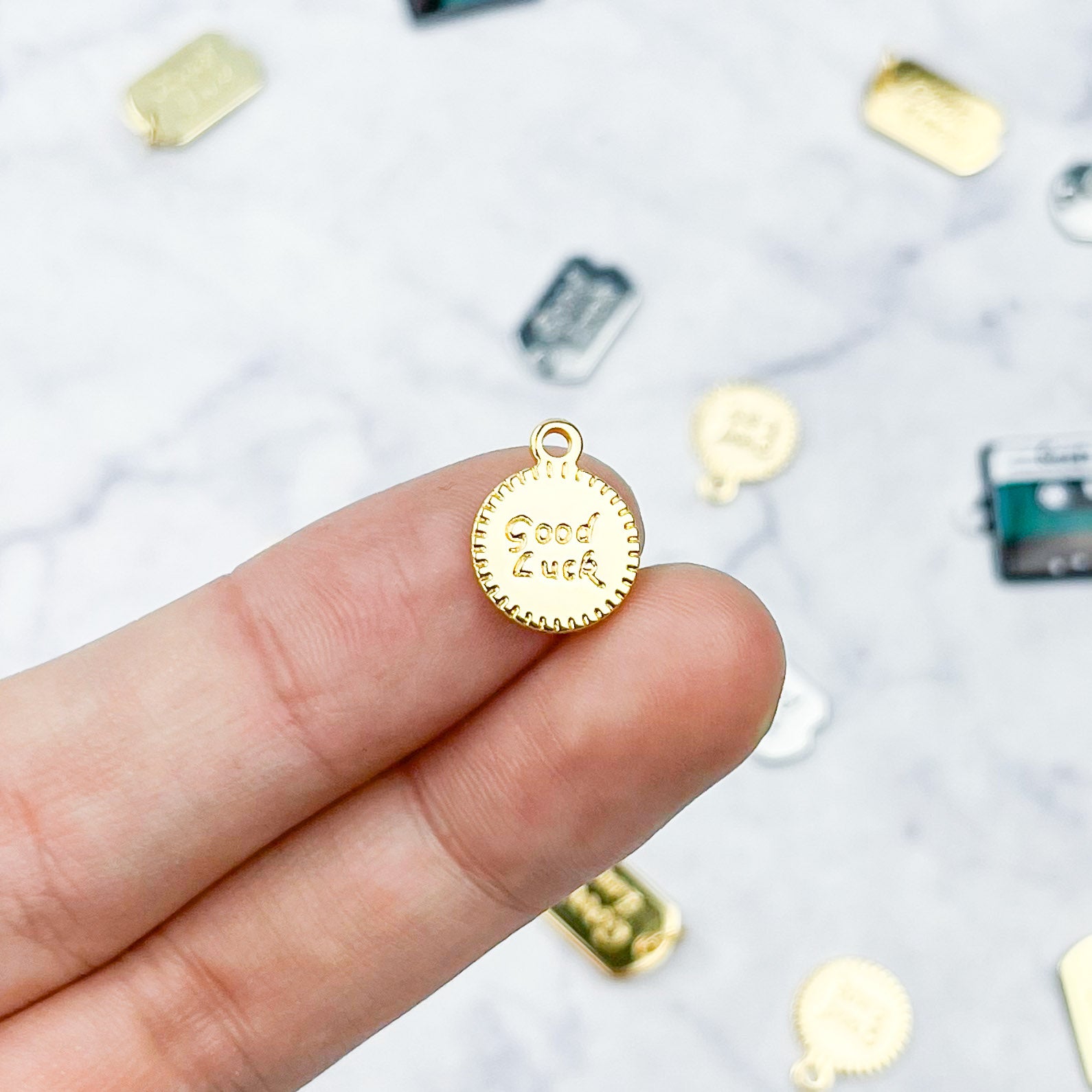 10mm Gold Good Luck Round Charm H2