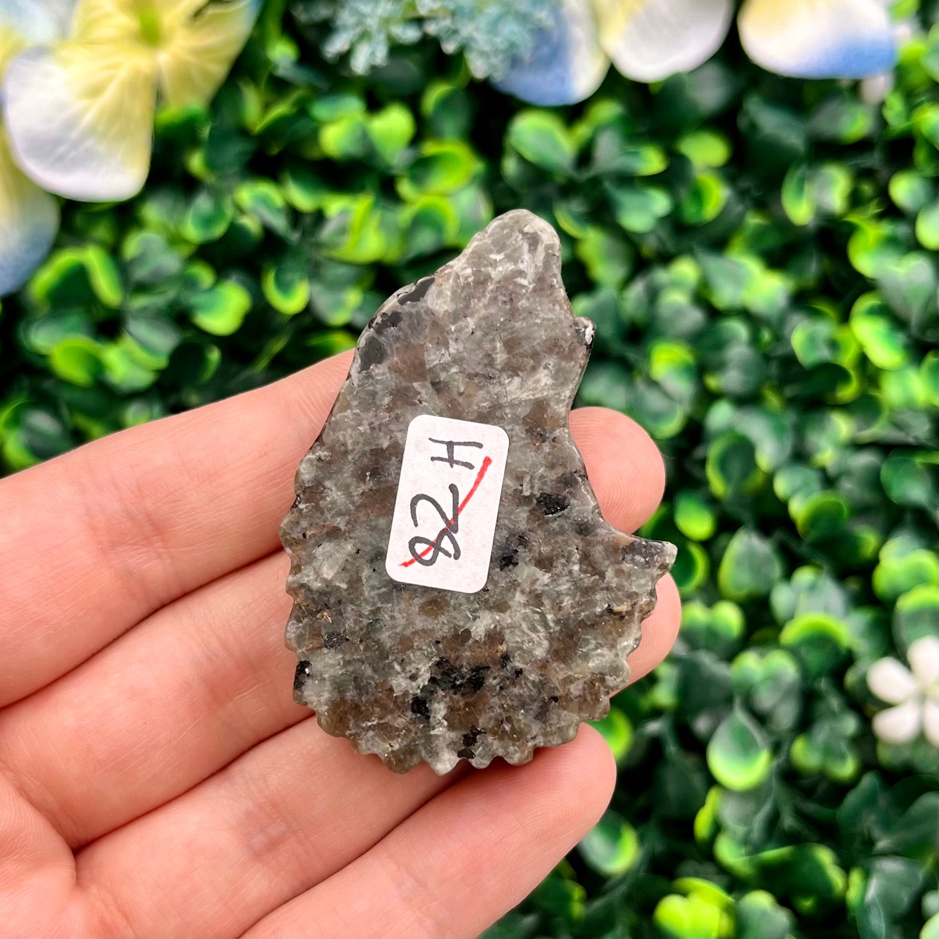 1.75 Inch Yooperlite Eagle Head Carving H28