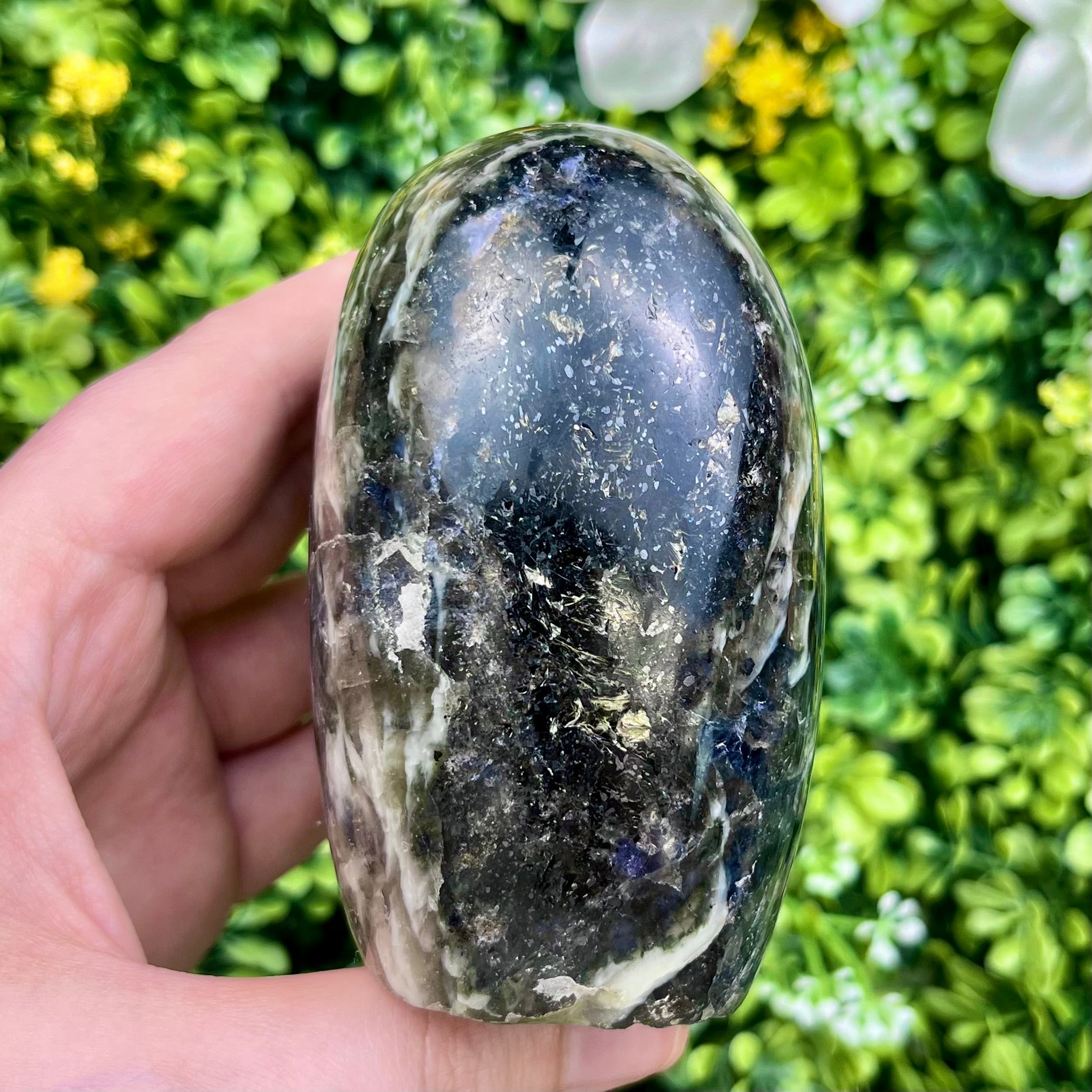 3.25 Inch Iolite Freeform G60