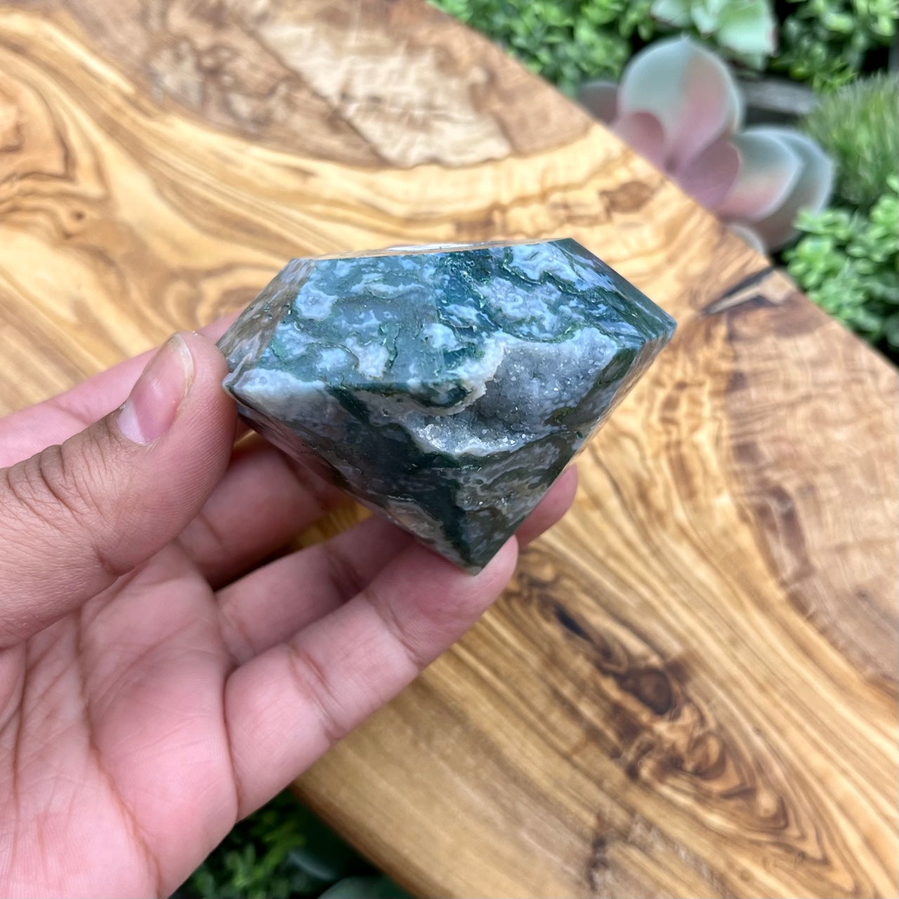 1.75 Inch Moss Agate Diamond U107