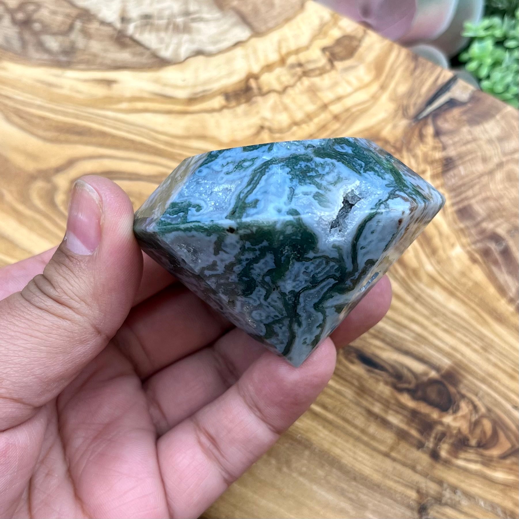 1.5 Inch Moss Agate Diamond R99