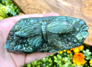 Labradorite: A Comprehensive Exploration of the Northern Lights Stone