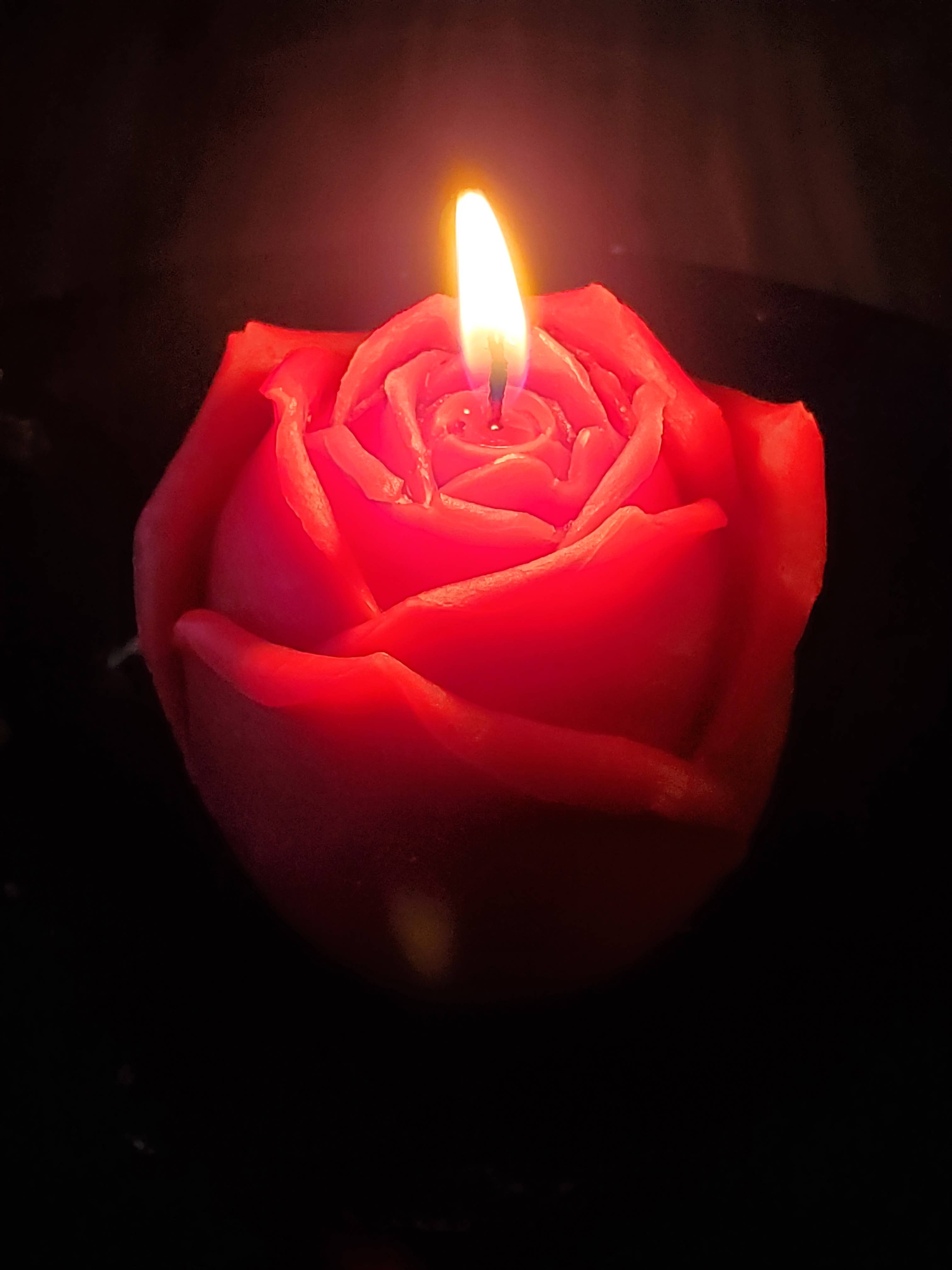 Black Rose Beeswax Candle