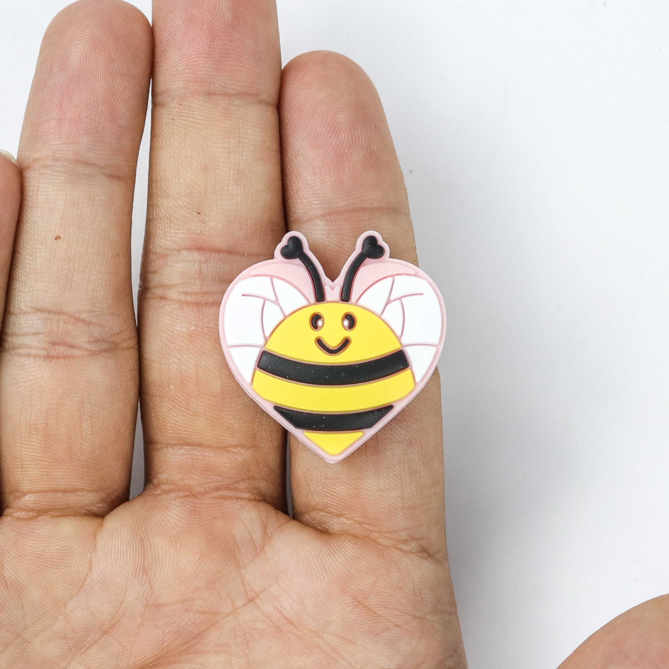 Bumblebee In Heart Silicone/Acrylic Focal Bead