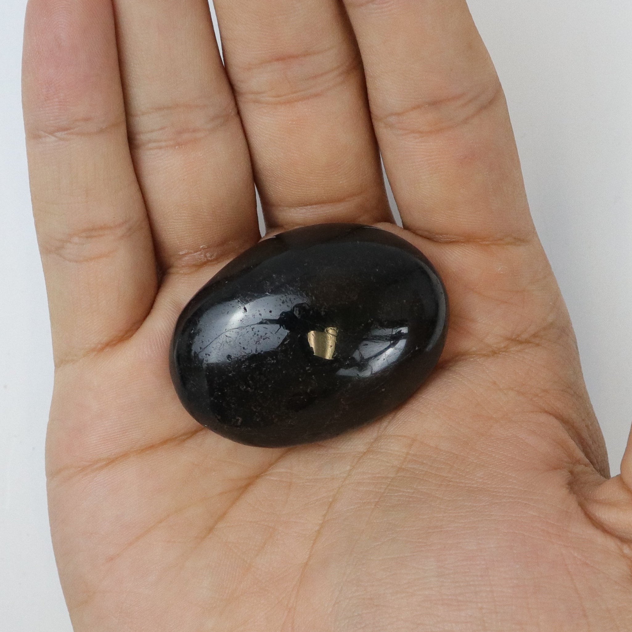 1.5 Inch Tourmaline Palm Stone Z4