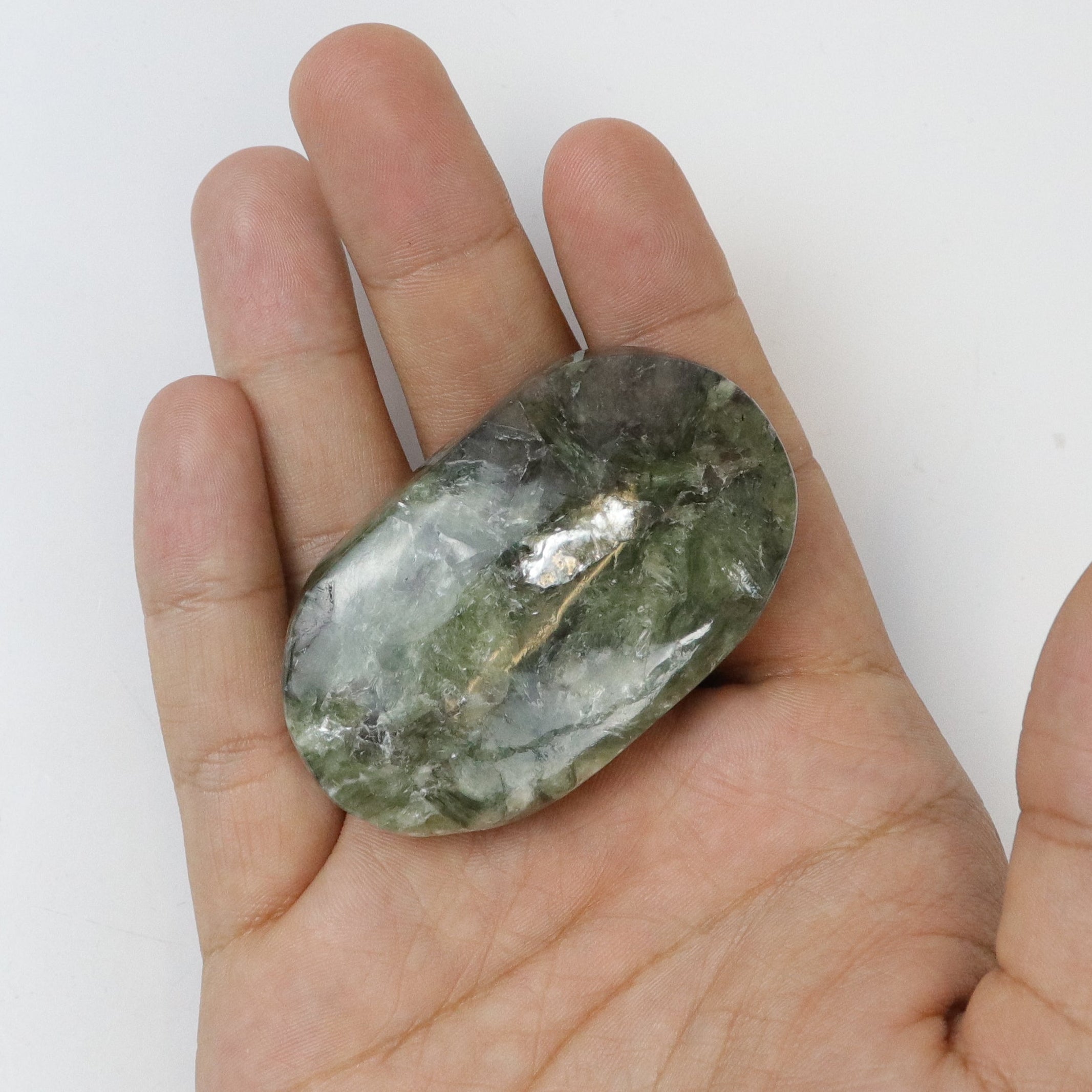 2.5 Inch Green Mica Palm Stone L14