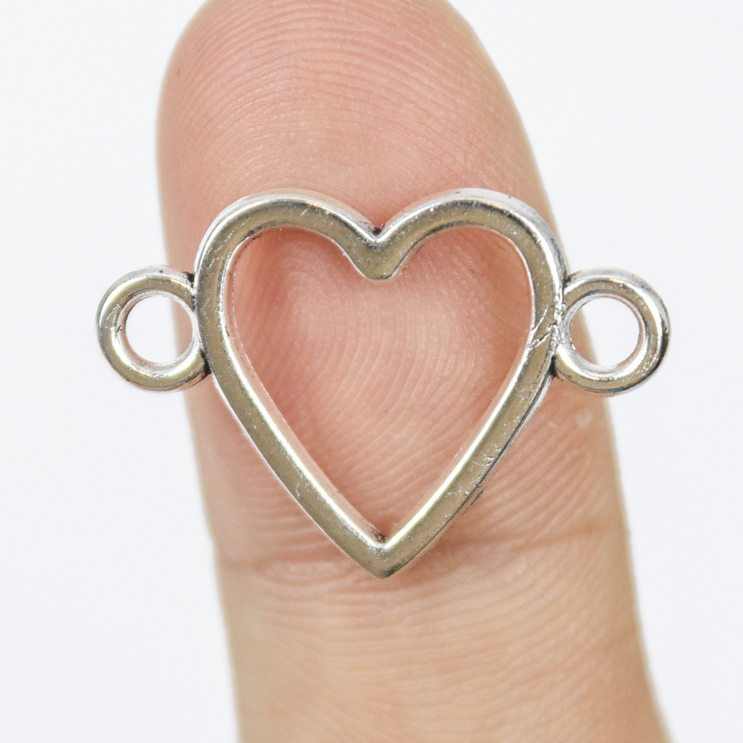 $1.50 Heart w Circles Alloy Charm Pack (5 Charms)