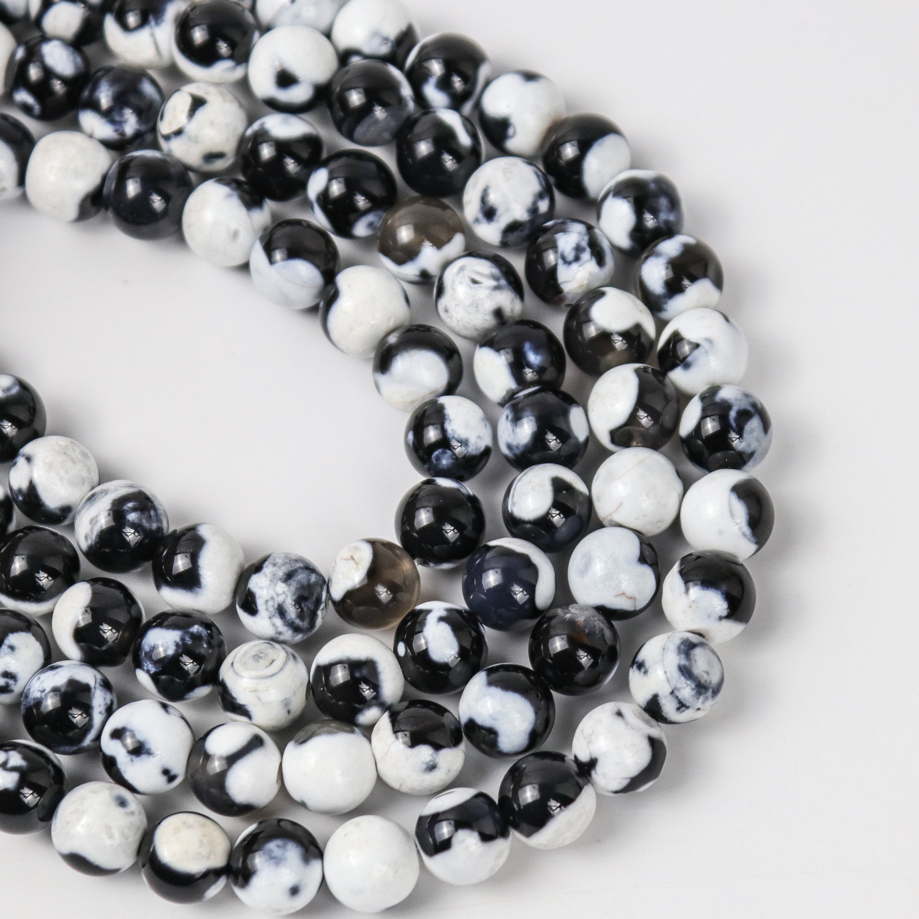 8mm Orca Agate Bead Strand