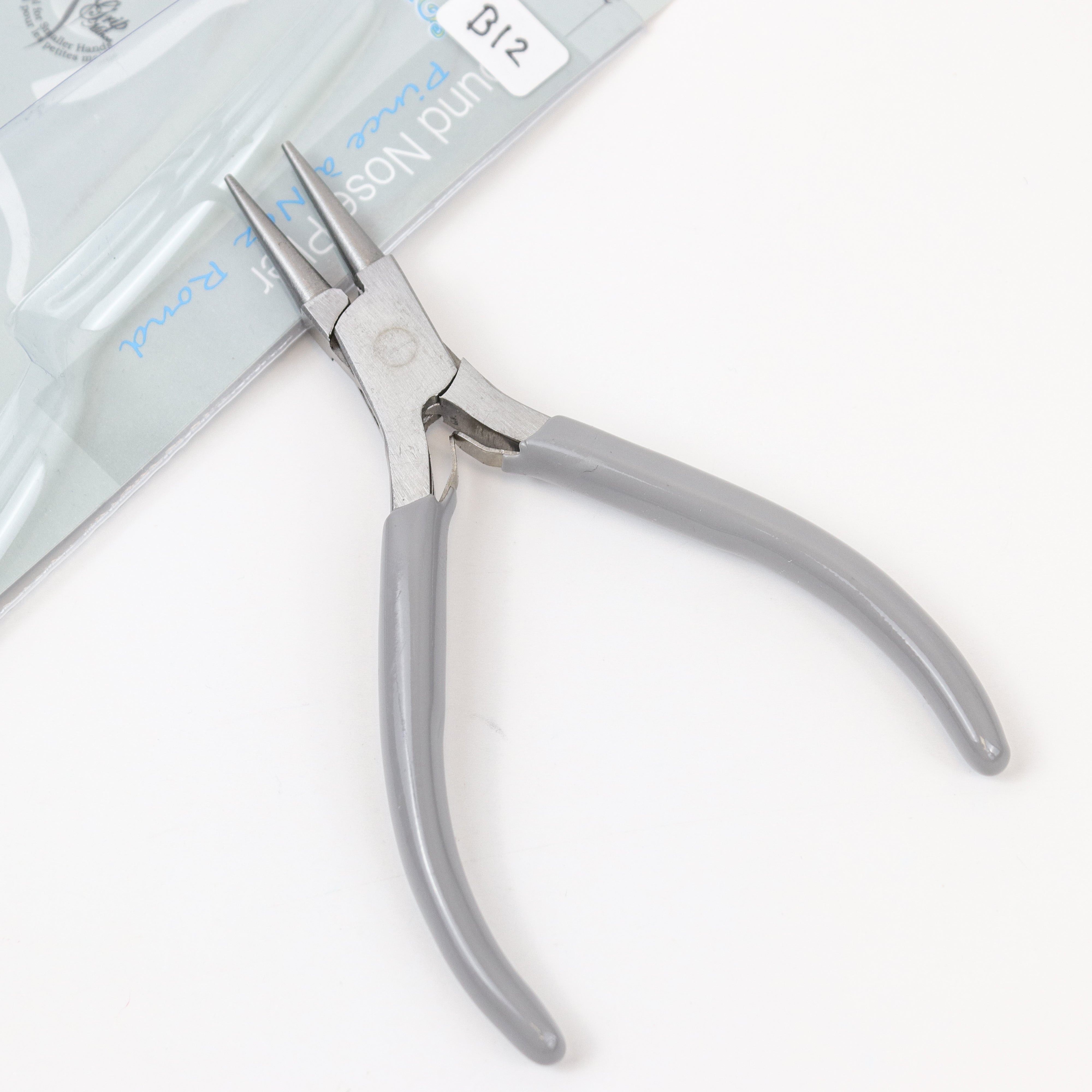 4.75 inch dazzle-it round nose pliers $12