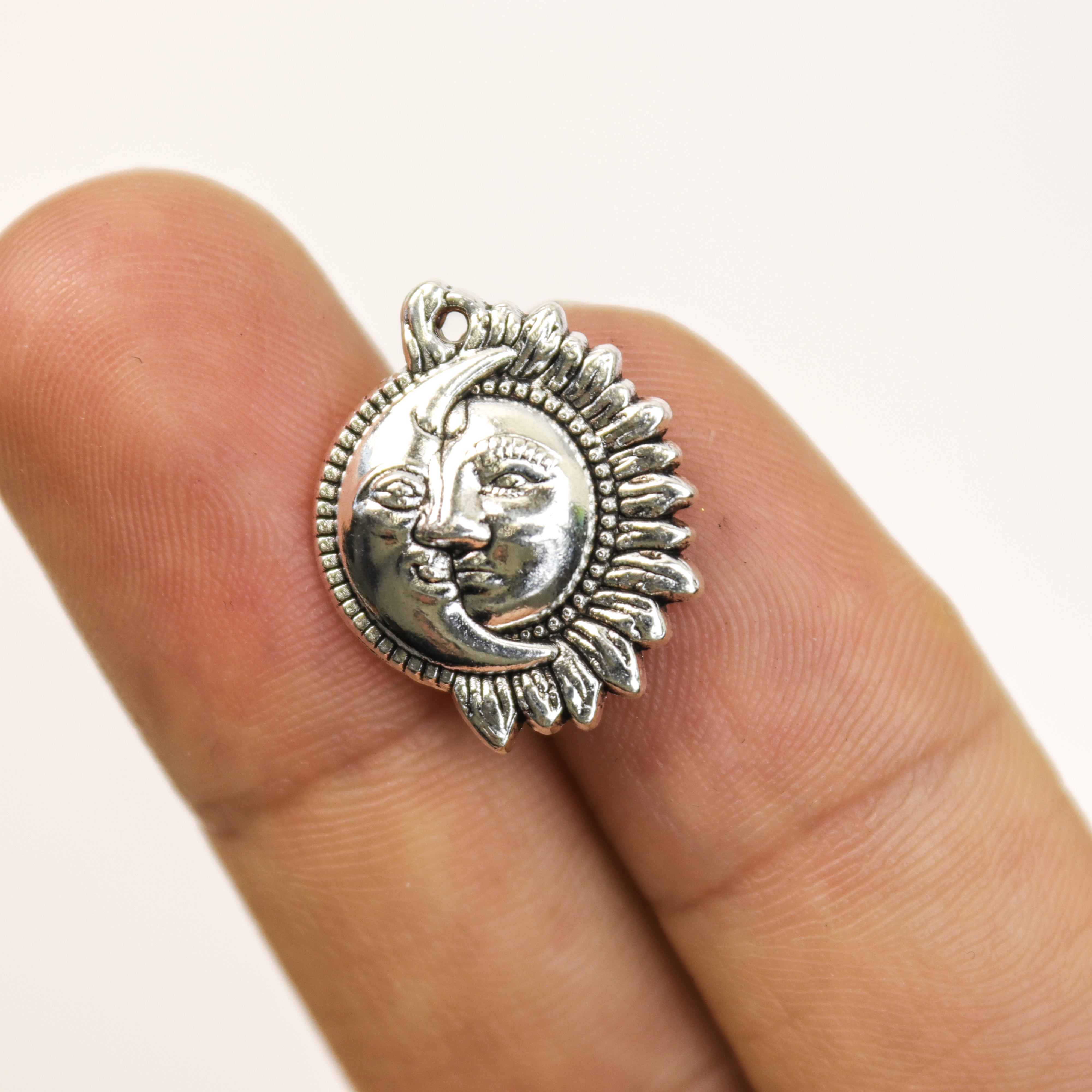 $1.50 Sun Face Alloy Charm Pack (5 Charms)
