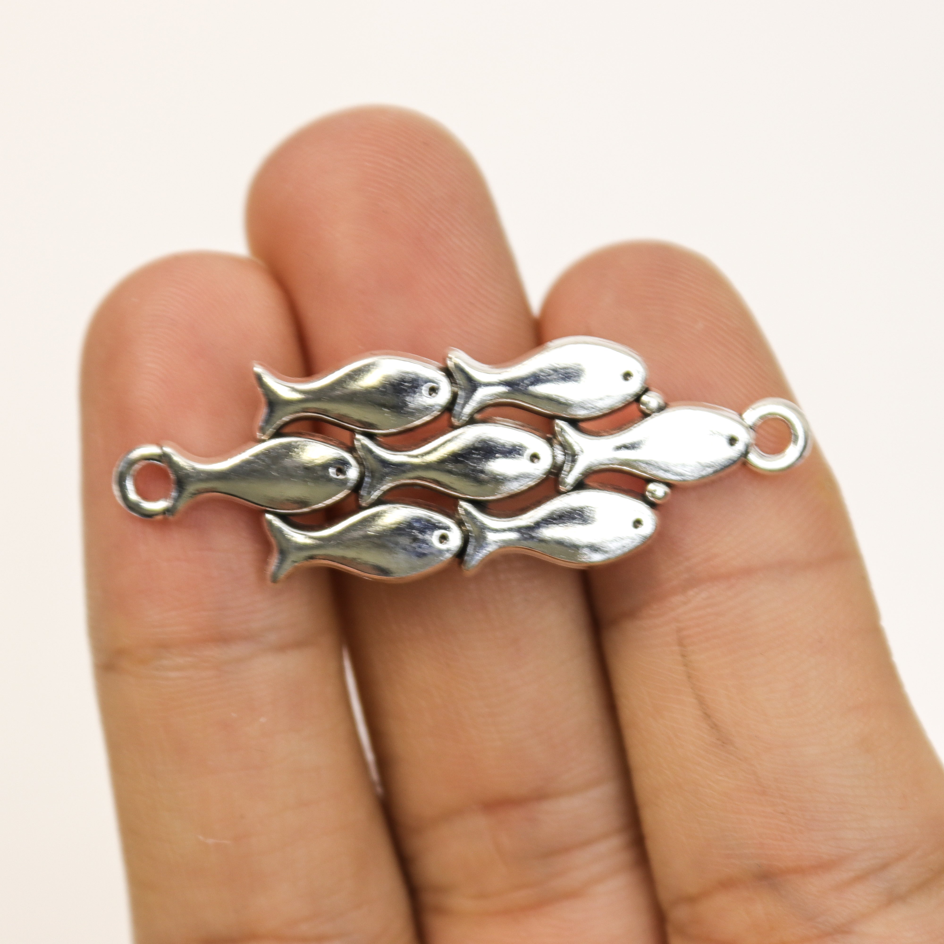 $1.50 School Of Fish Alloy Charm Pack (5 Charms)