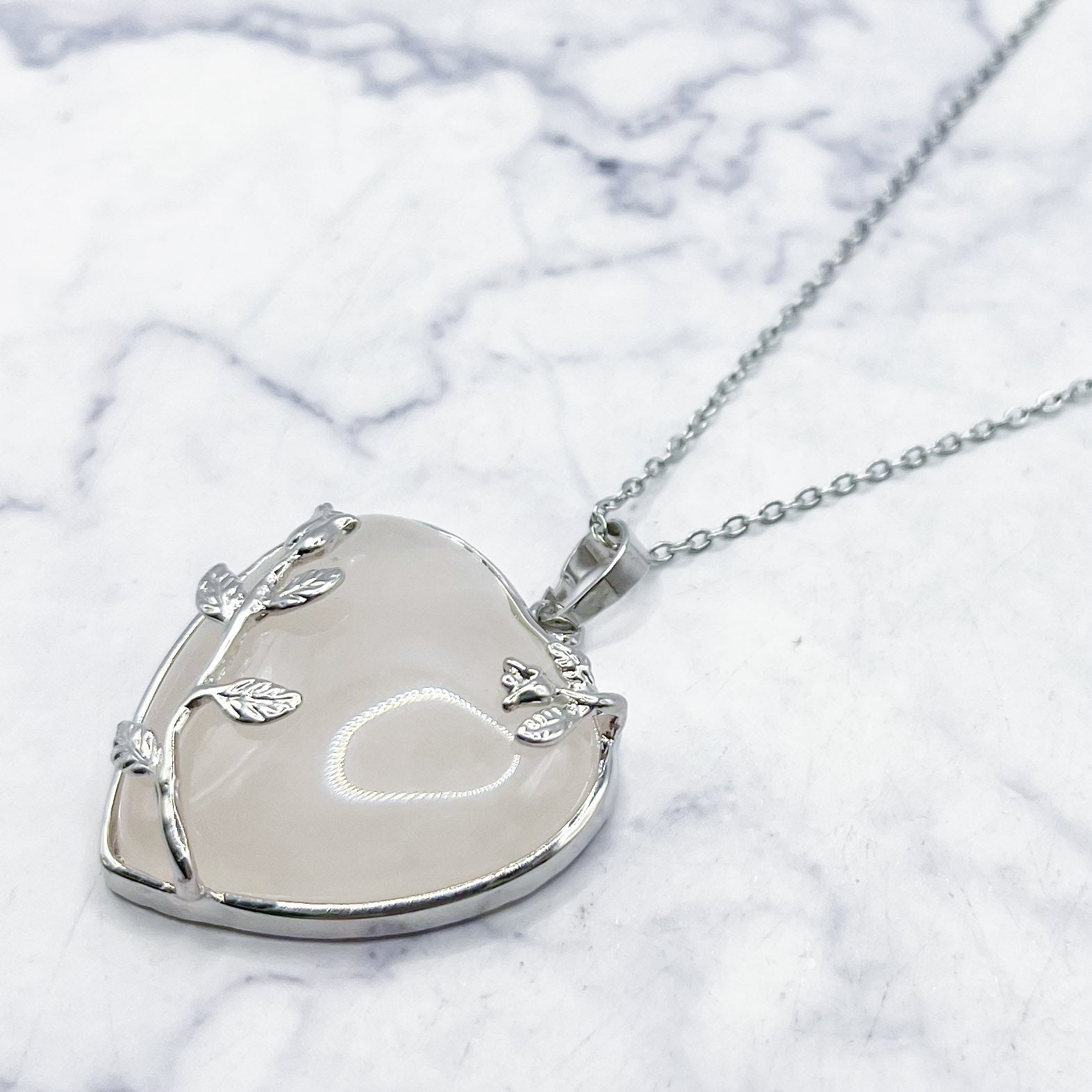 44mm Rose Quartz in Floral Heart Pendant L12