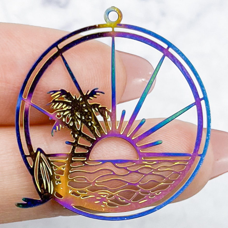 33mm Electroplated Laser Cut Beach Scene Pendant J27