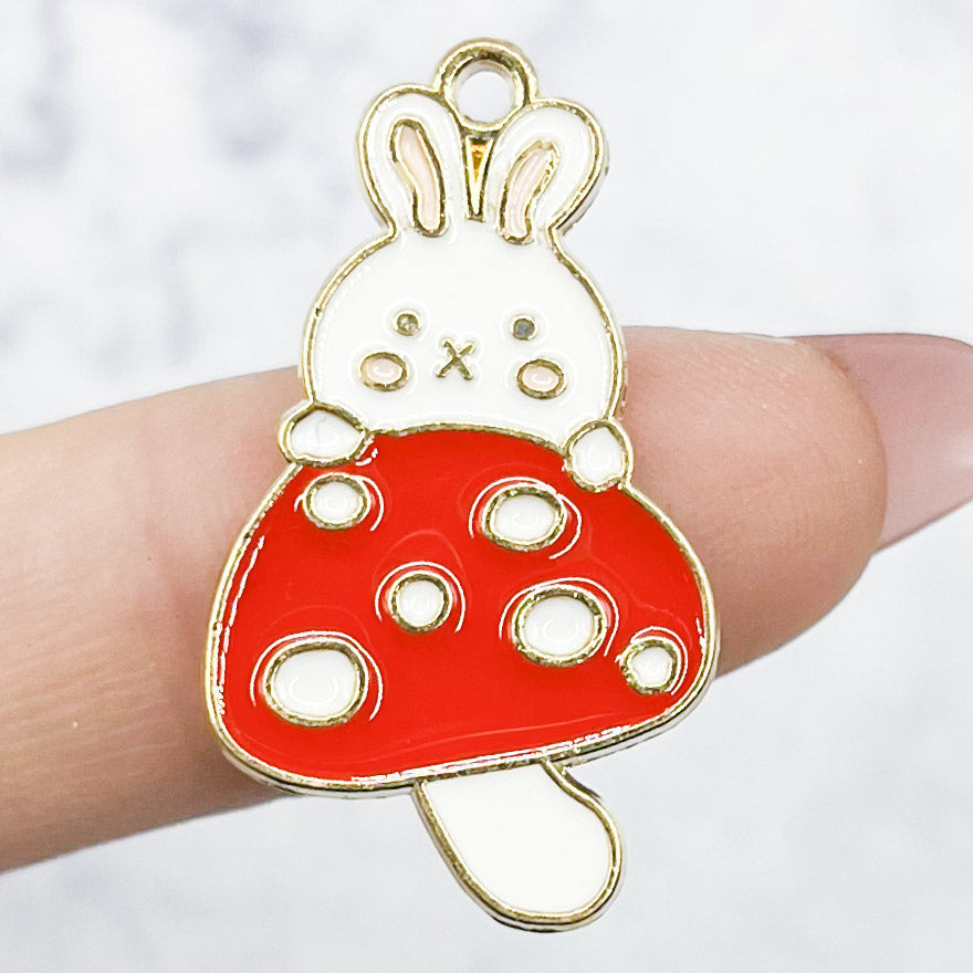 32mm Mushroom with Bunny Charm S2