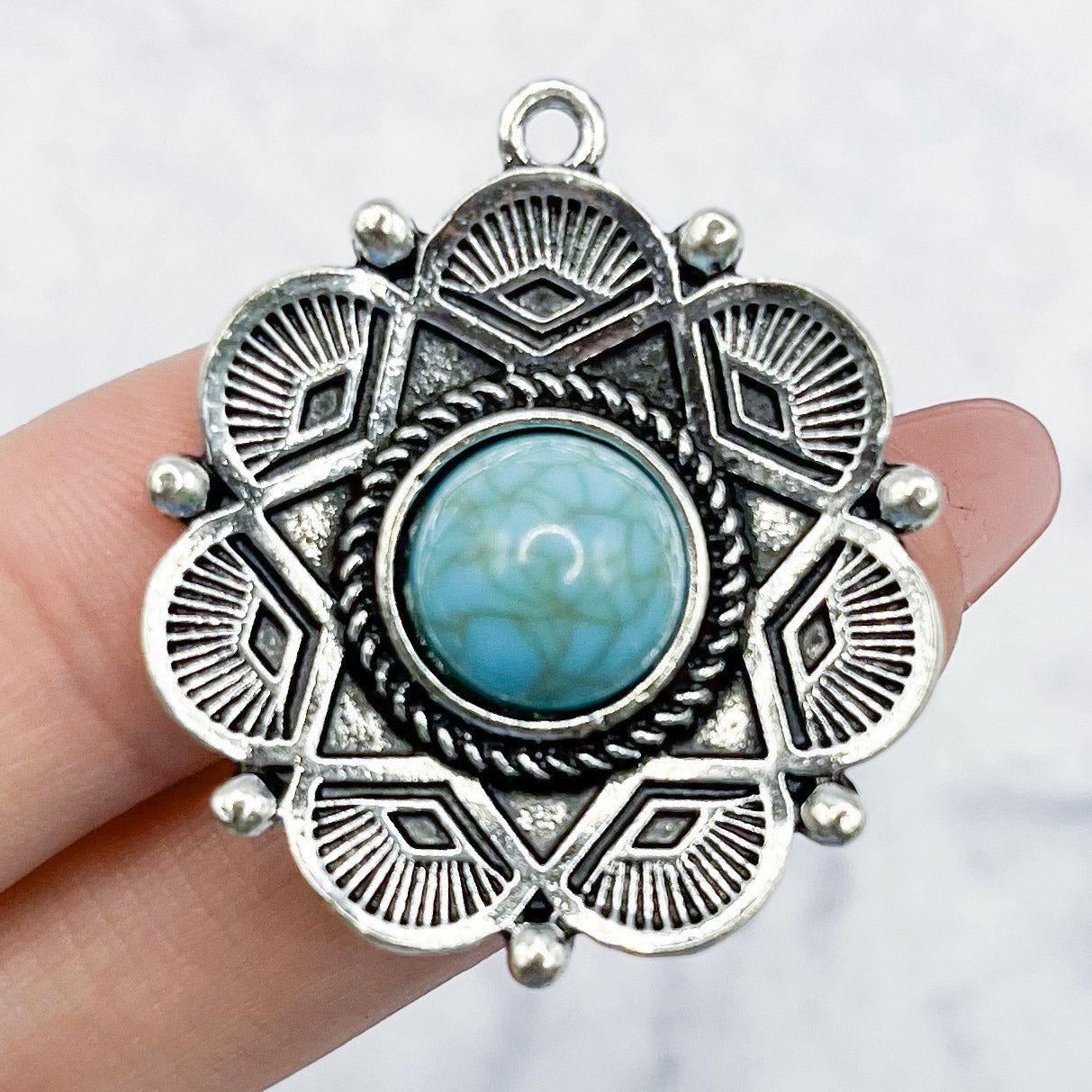 35mm Antique Silver with Dyed Howlite Flower Pendant Y75