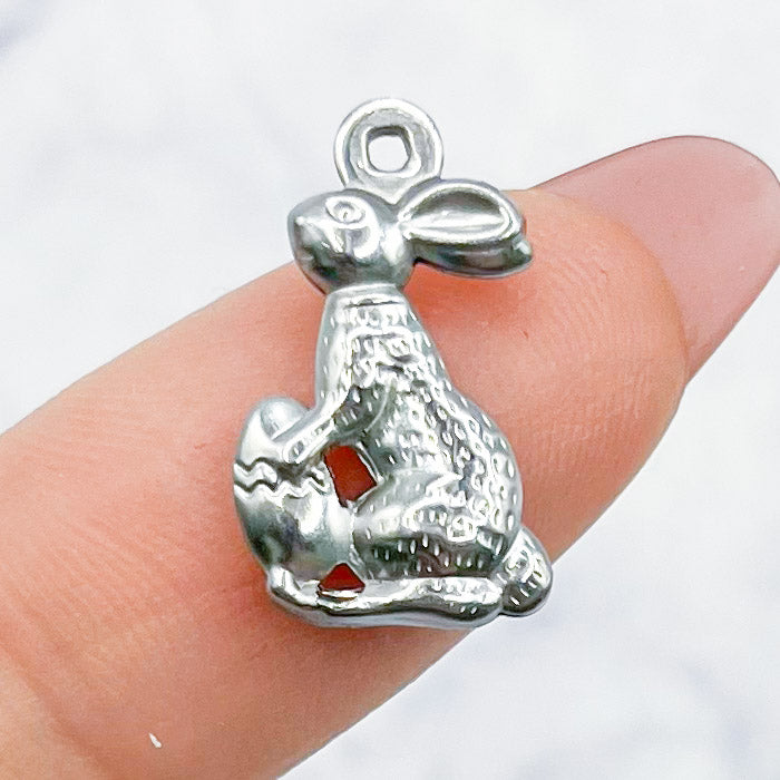 20mm 3D Silver Easter Bunny with Egg Charm S27