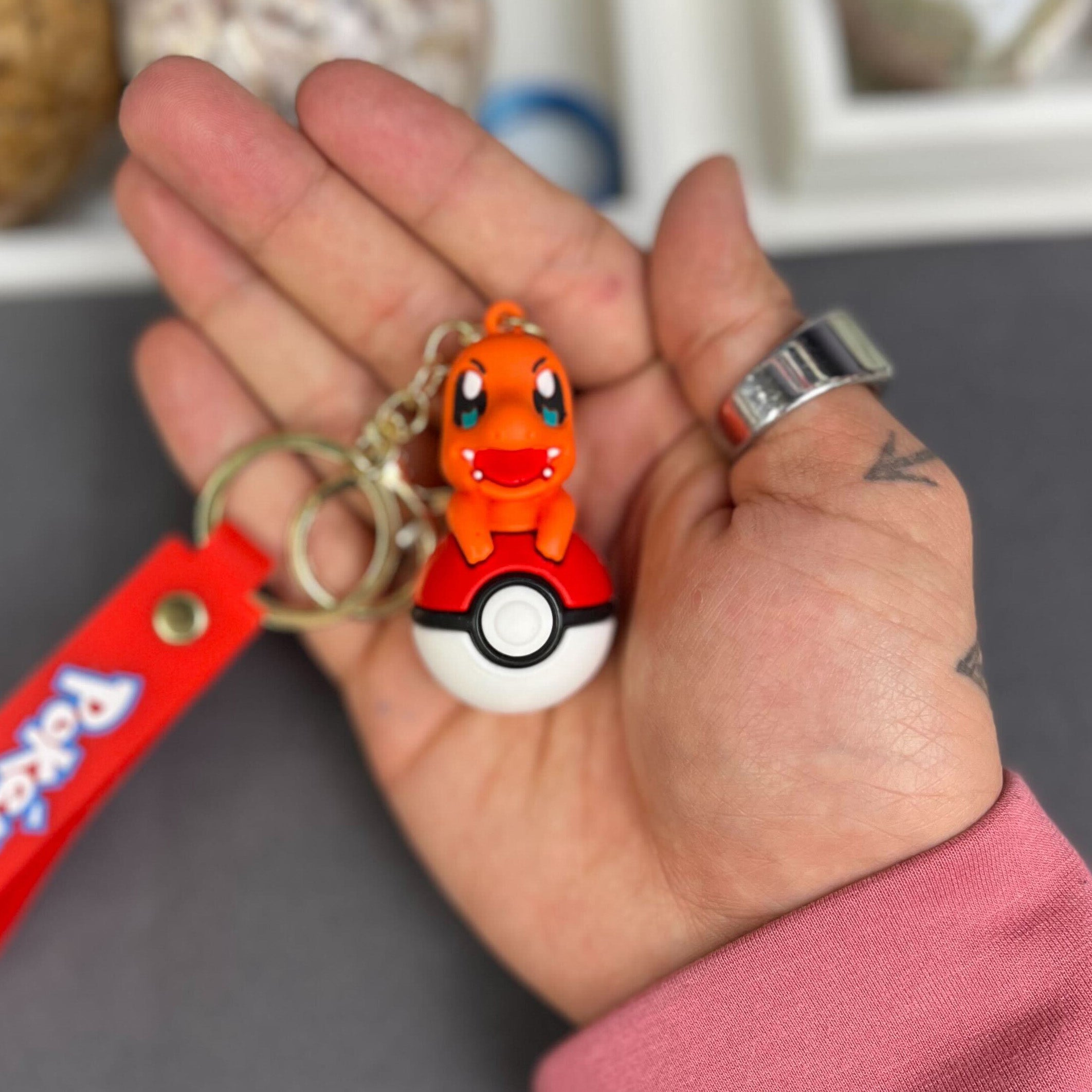50mm Charmander Ontop of Pokeball Keychain Q5