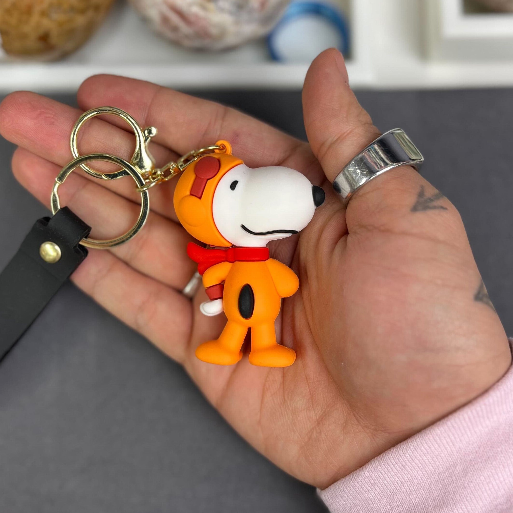 50mm Snoopy (Charlie Brown) Keychain R5