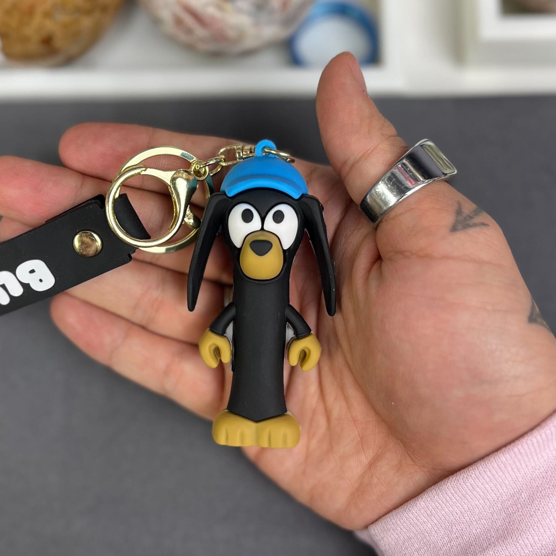 80mm Snickers (Bluey) Keychain V5