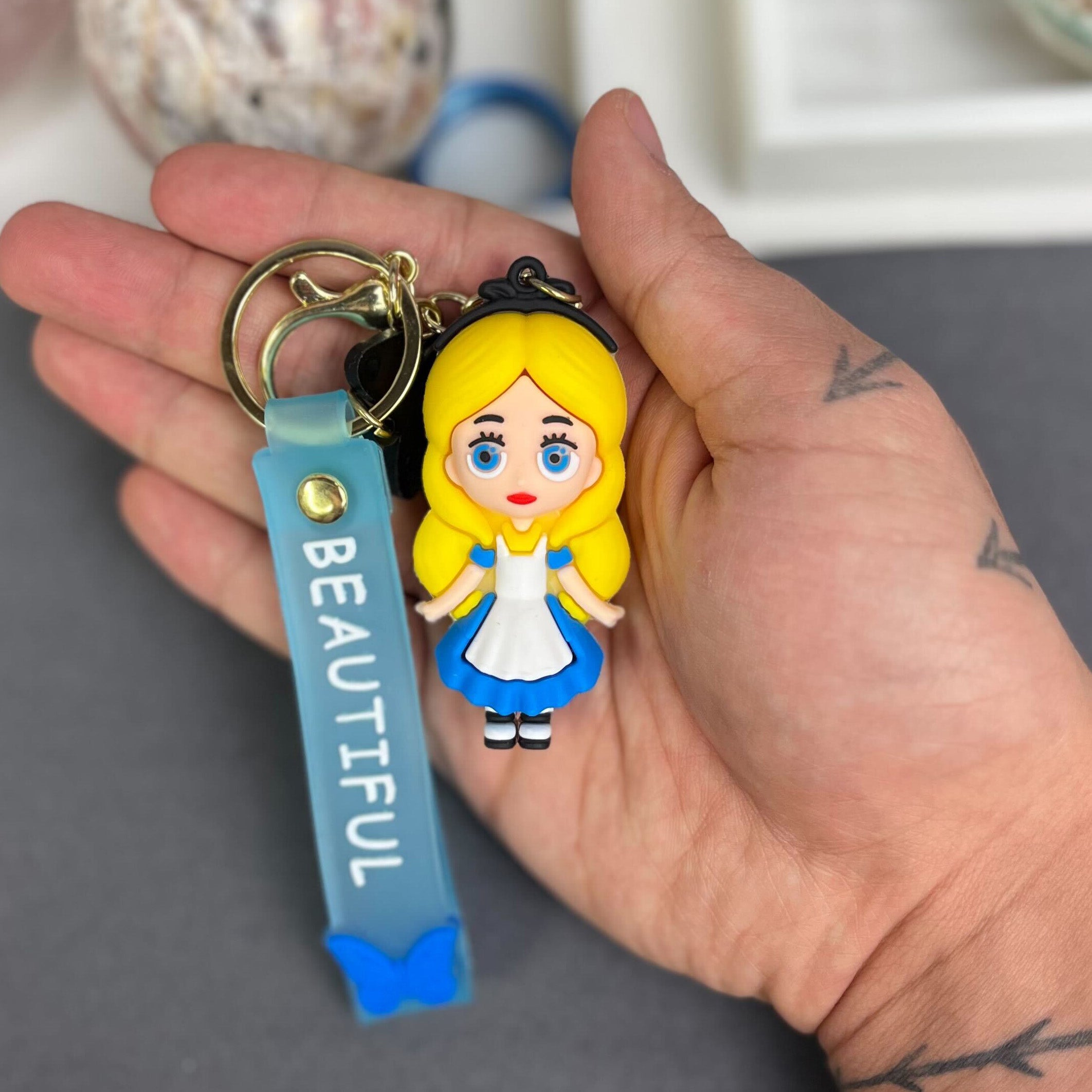 60mm Alice (Alice In Wonderland) Q5