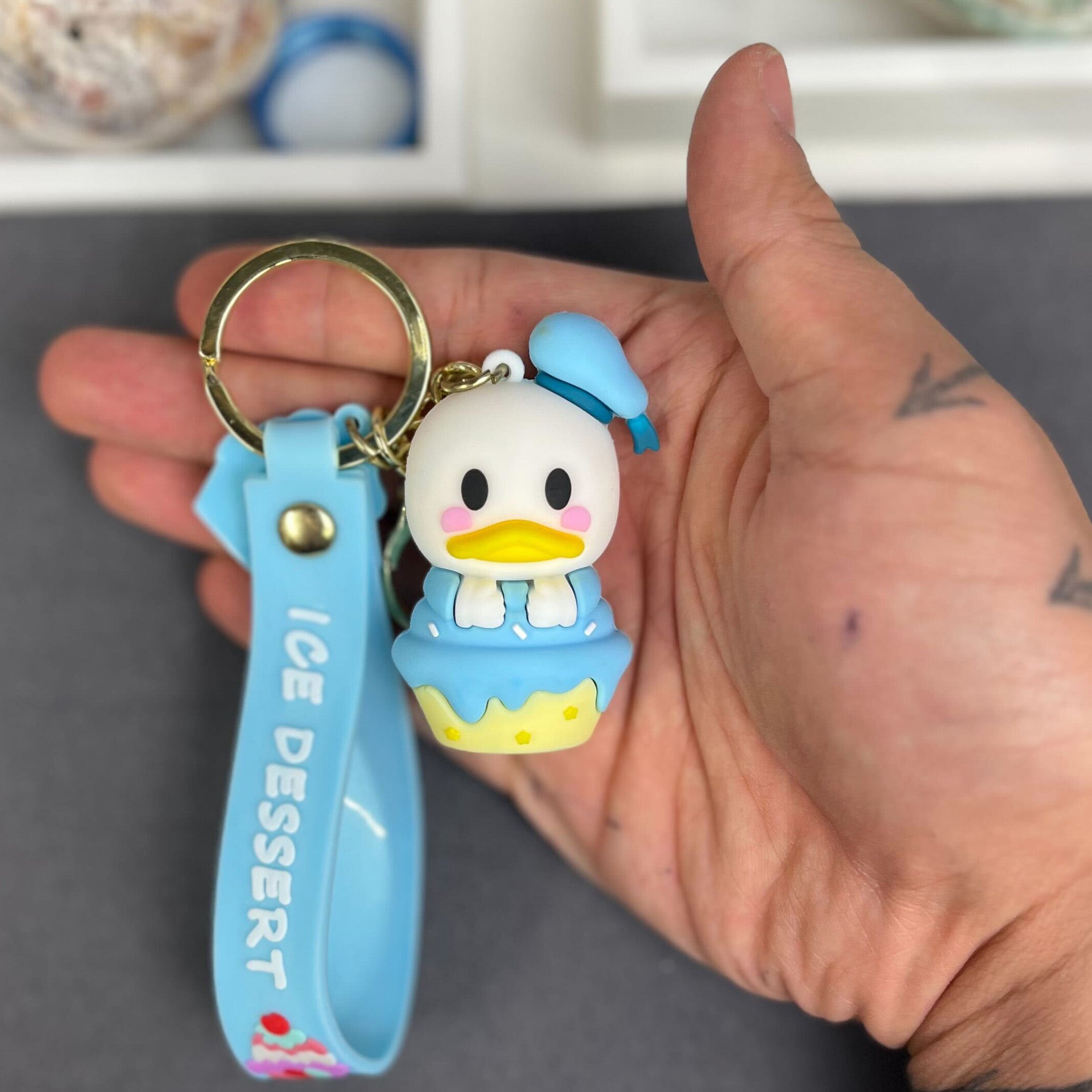 60mm Donald Duck (Ice Cream) U5