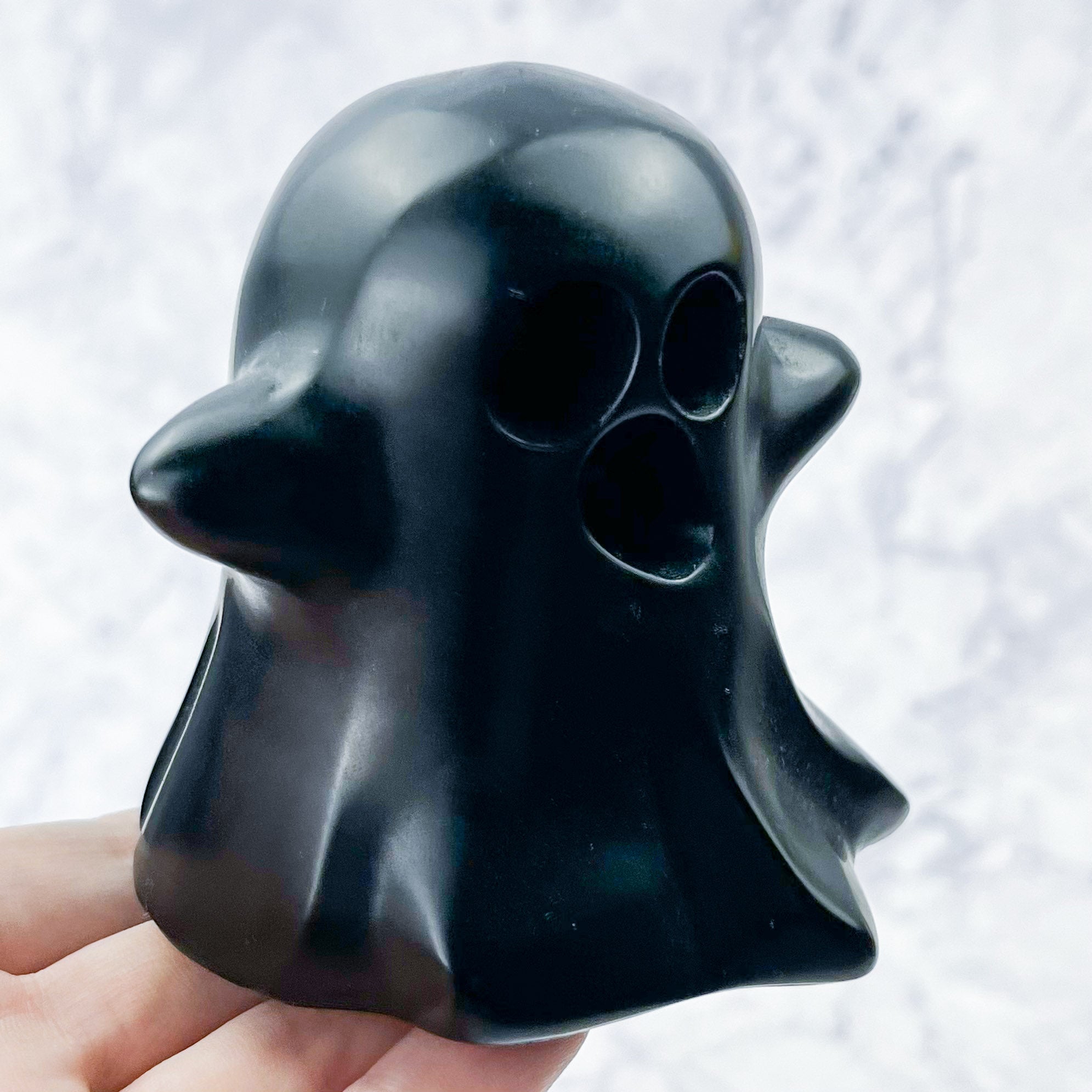 3.5 Inch Obsidian Ghost Carving T63