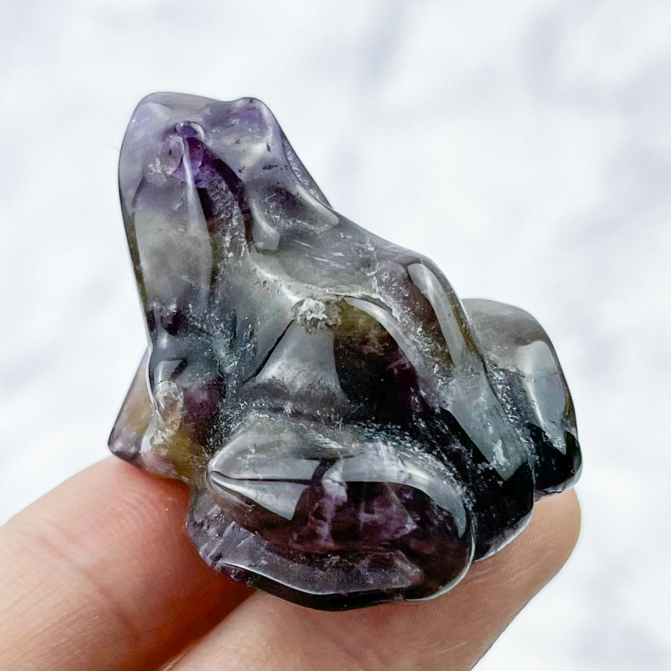 1.5 Inch Chevron Amethyst Frog Carving K22