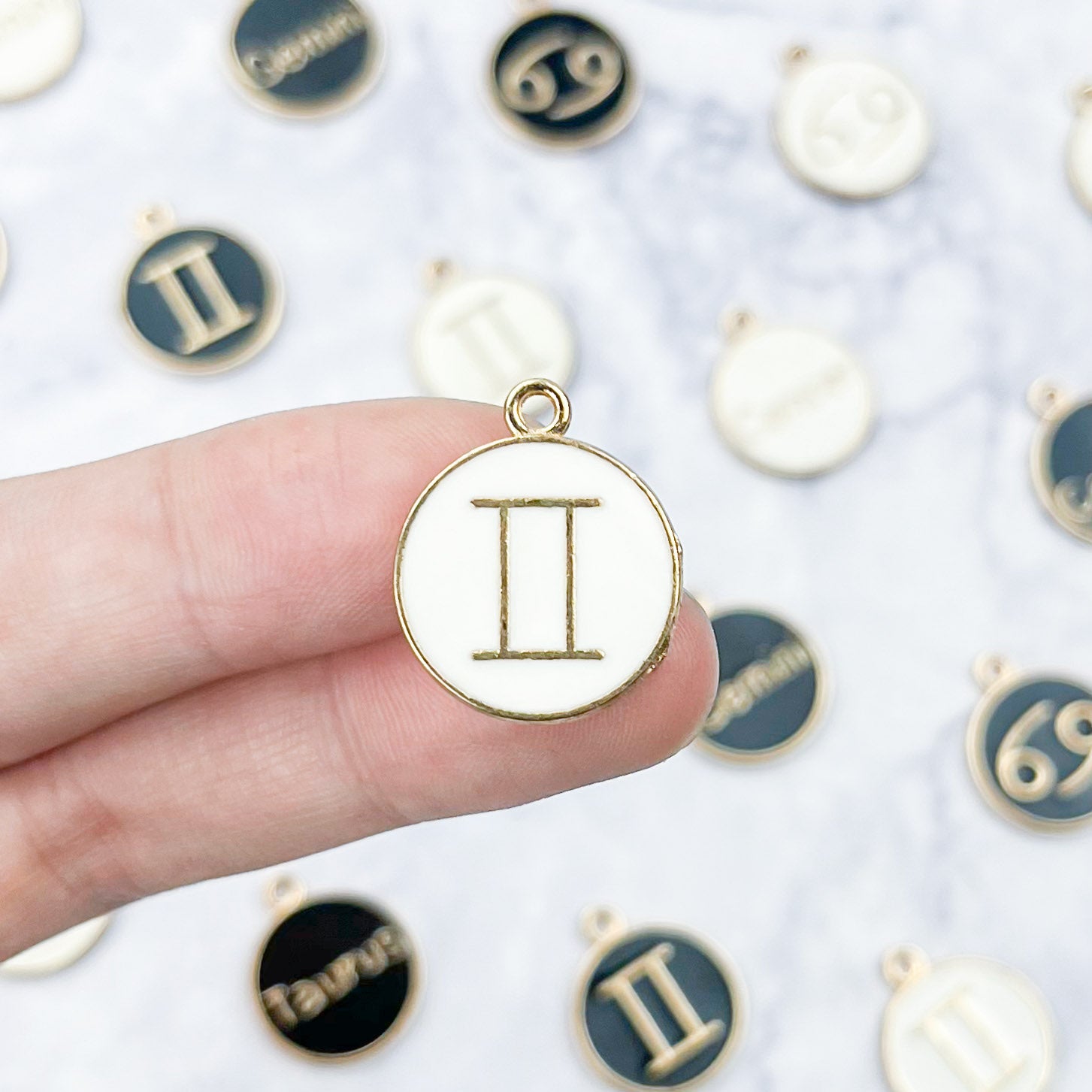 18mm White Gemini Zodiac Sign Charm