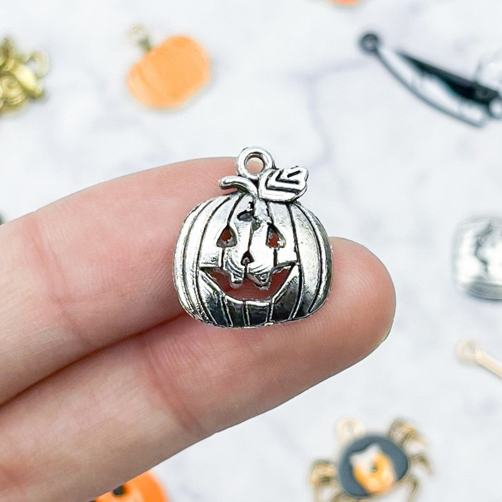 17mm Silver Jack'o'Lantern Charm