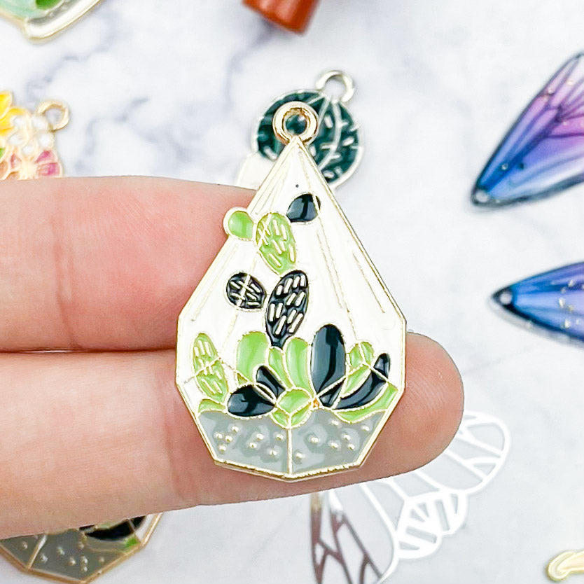 Pyramid Terrarium Charm