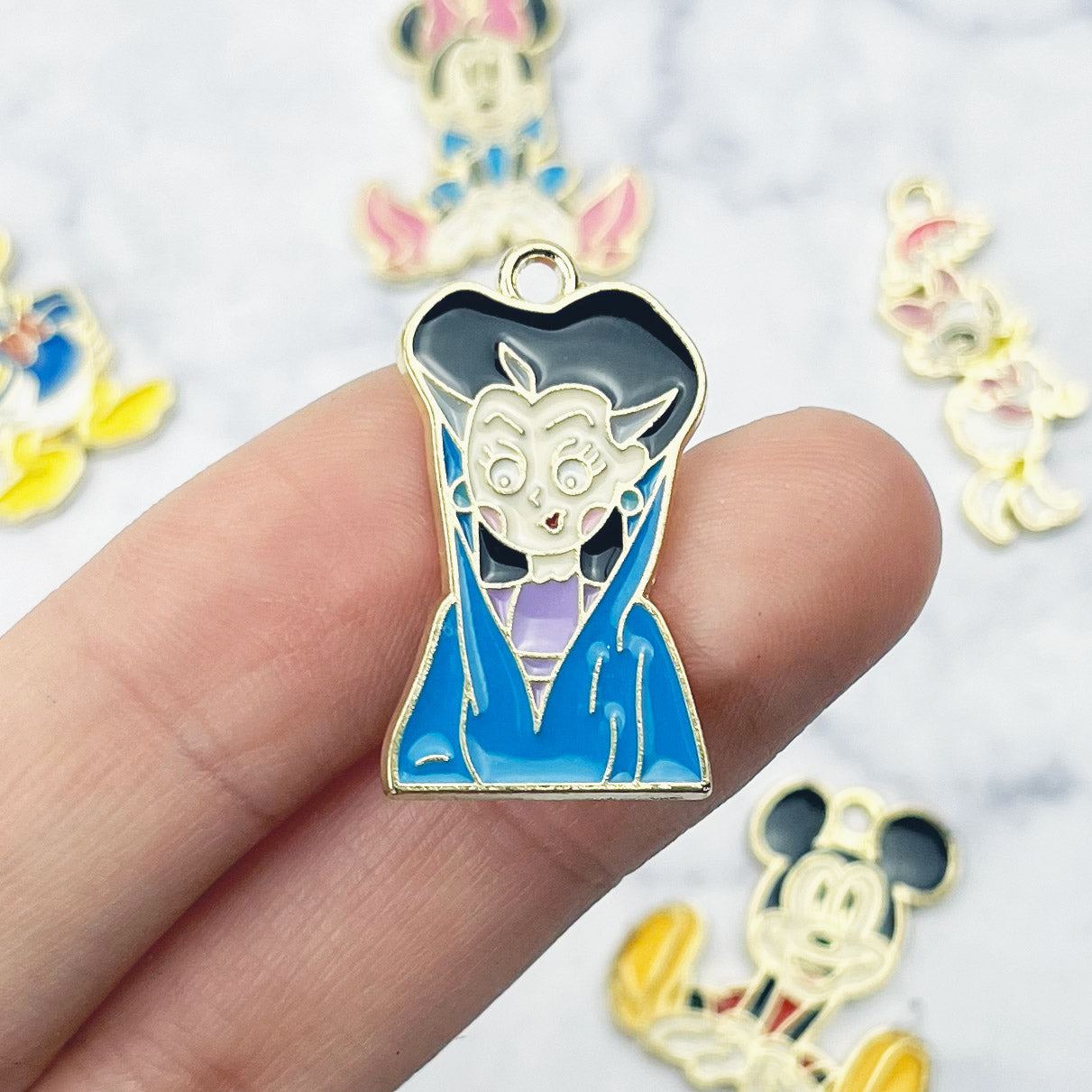 25mm Lady Tremaine Disney Charm