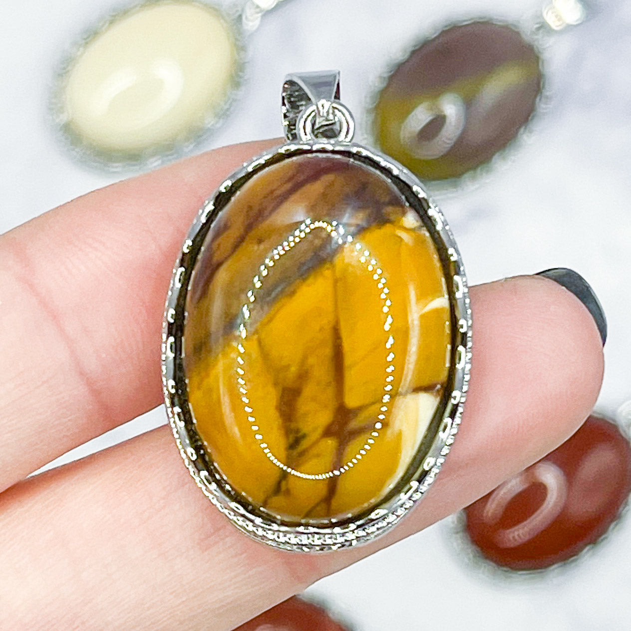 30mm Orange Mookaite Oval Pendant O-N6