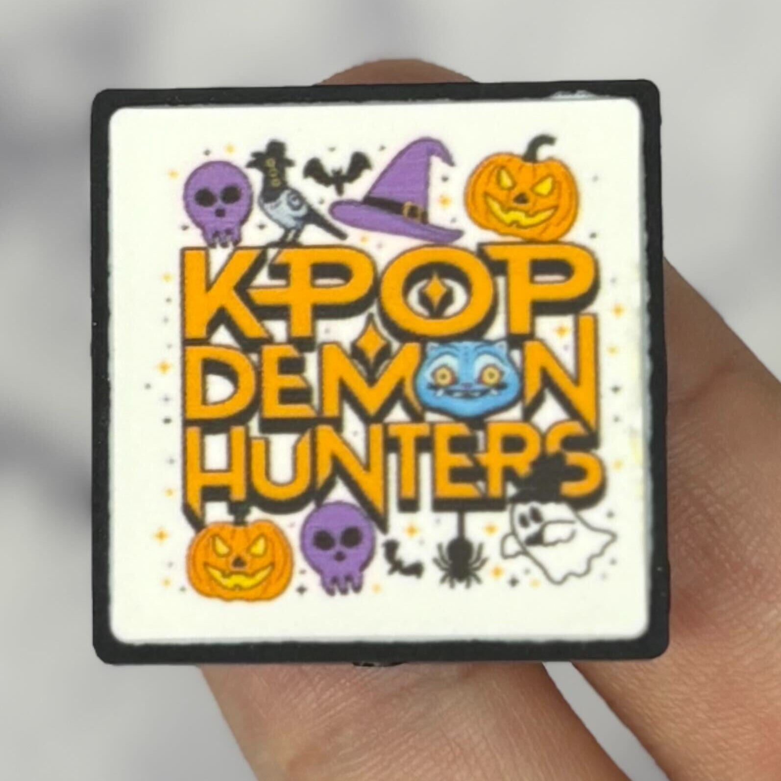 30mm "KPOP Demon Hunters" Silicone bead J275