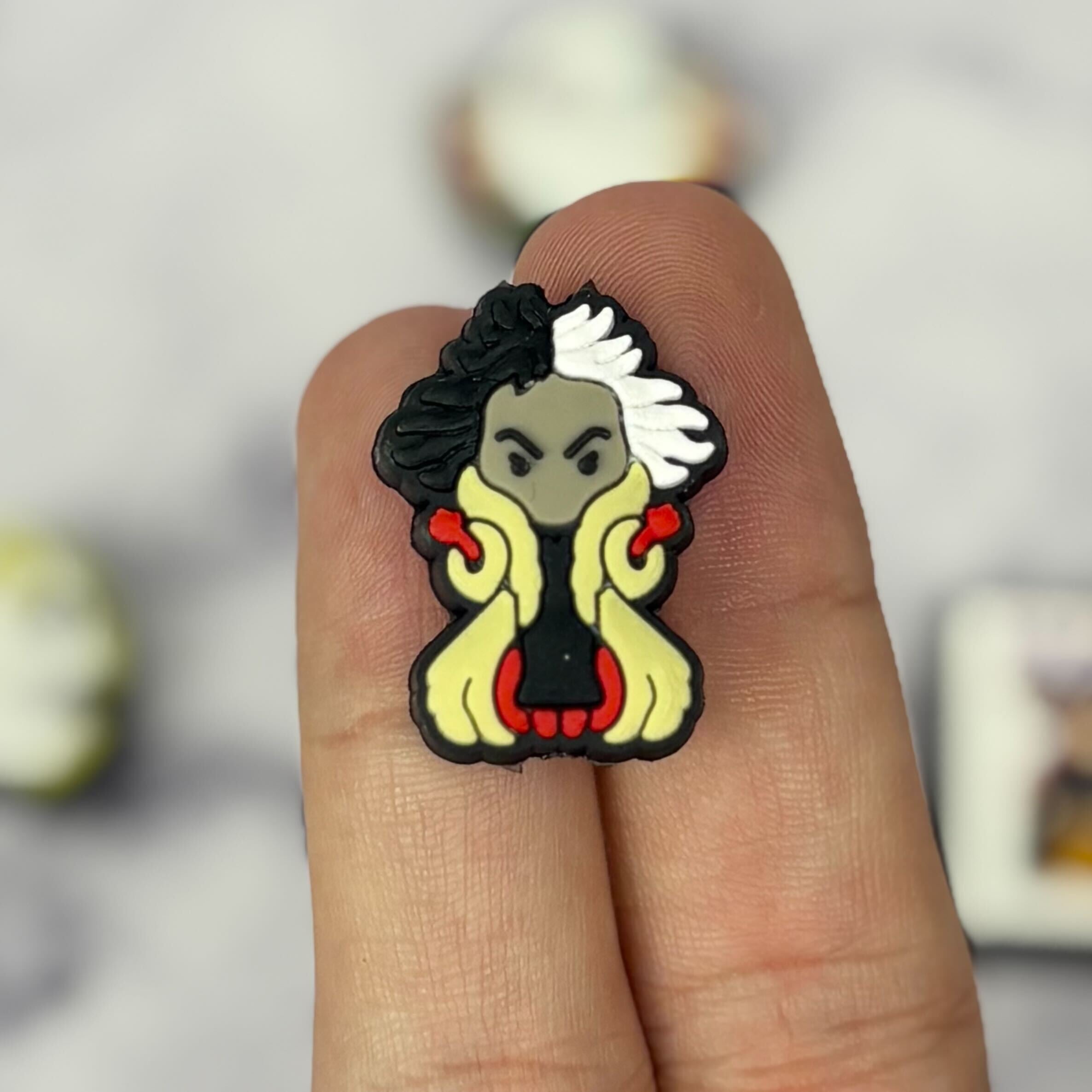 25mm Golden robed figure silicone bead M275