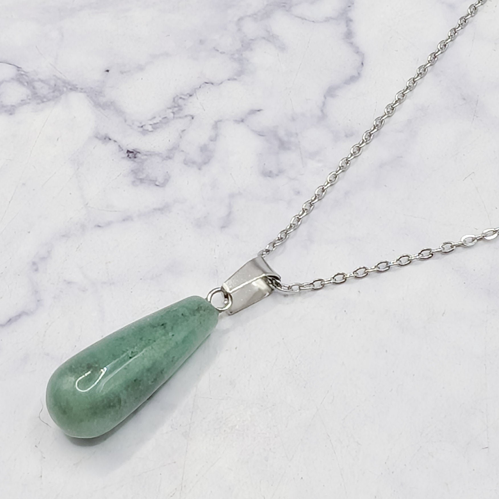 28mm Green Aventurine Teardrop Pendant Z4