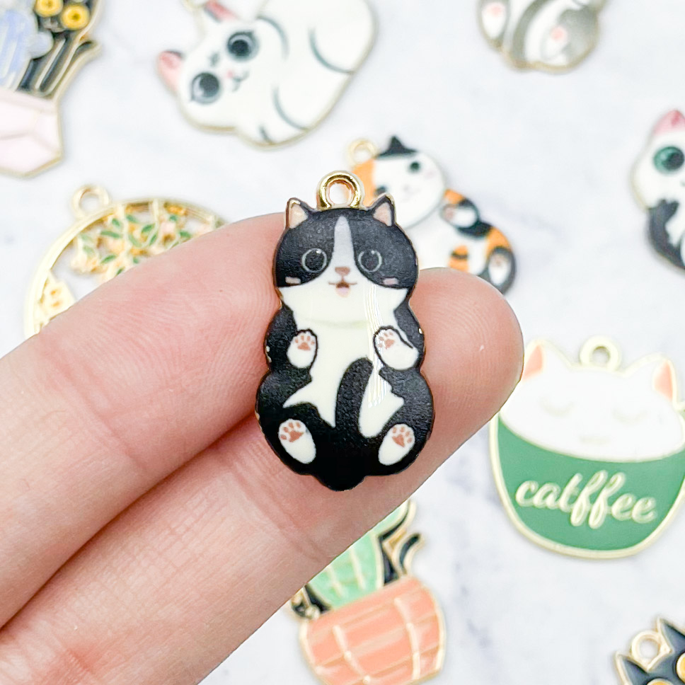 24mm Black Tuxedo Hanging Out Cat Charm A2